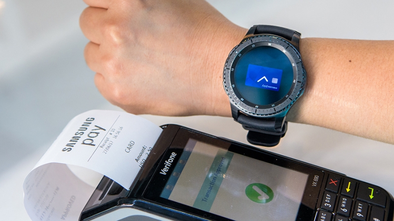 Эксперты прокомментировали патентное дело вокруг Samsung Pay в России